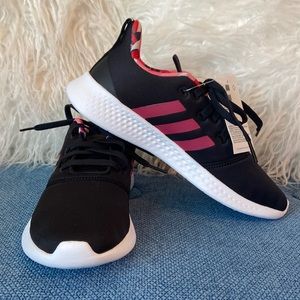 Adidas • Cloudfoam Super women's tennis shoes